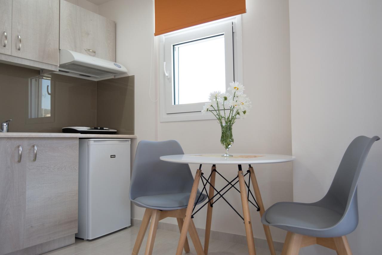 Sirena Superior Aparthotel Agia Pelagia Екстериор снимка