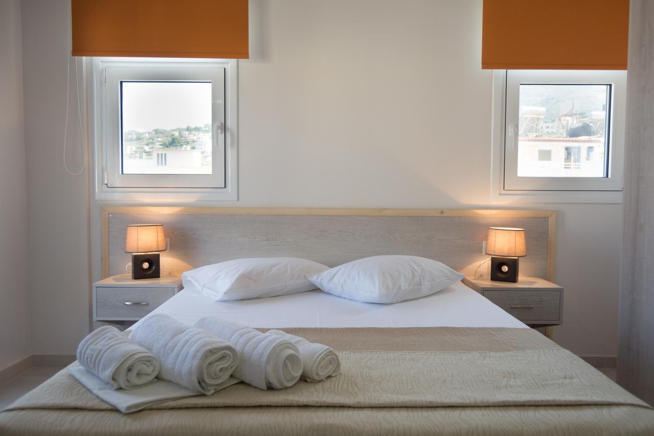 Sirena Superior Aparthotel Agia Pelagia Екстериор снимка