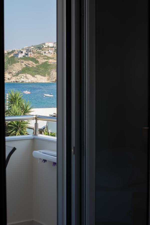 Sirena Superior Aparthotel Agia Pelagia Екстериор снимка